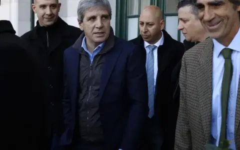 Intervención gubernamental en precios de combustibles y tarifas de energía