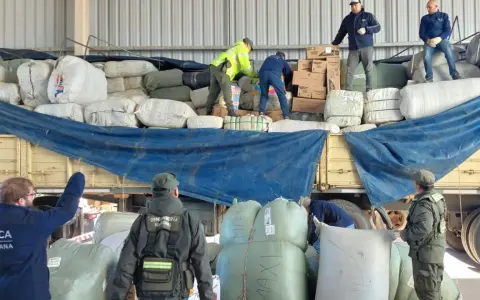 Operativo de Gendarmería en Córdoba: Interceptación de Contrabando Millonario