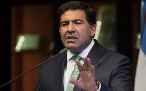 Expulsión de Ricardo Echegaray de ARCA: Implicancias de un Fallo Judicial