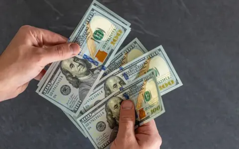 Proyecciones Económicas: Impacto del Dólar y la Inflación en Argentina para 2026