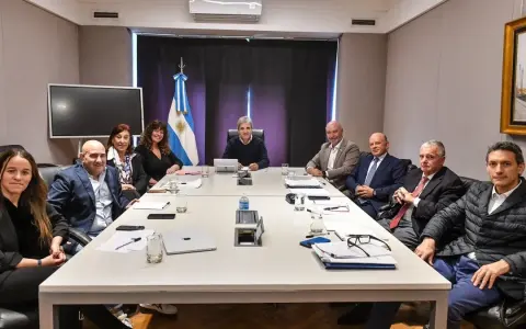 Luis Caputo y la Prórroga en Declaraciones Juradas: Un Avance para los Contadores