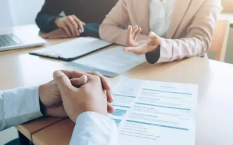 Expectativas de Contratación en Argentina: Un Análisis del Mercado Laboral Post-Reforma