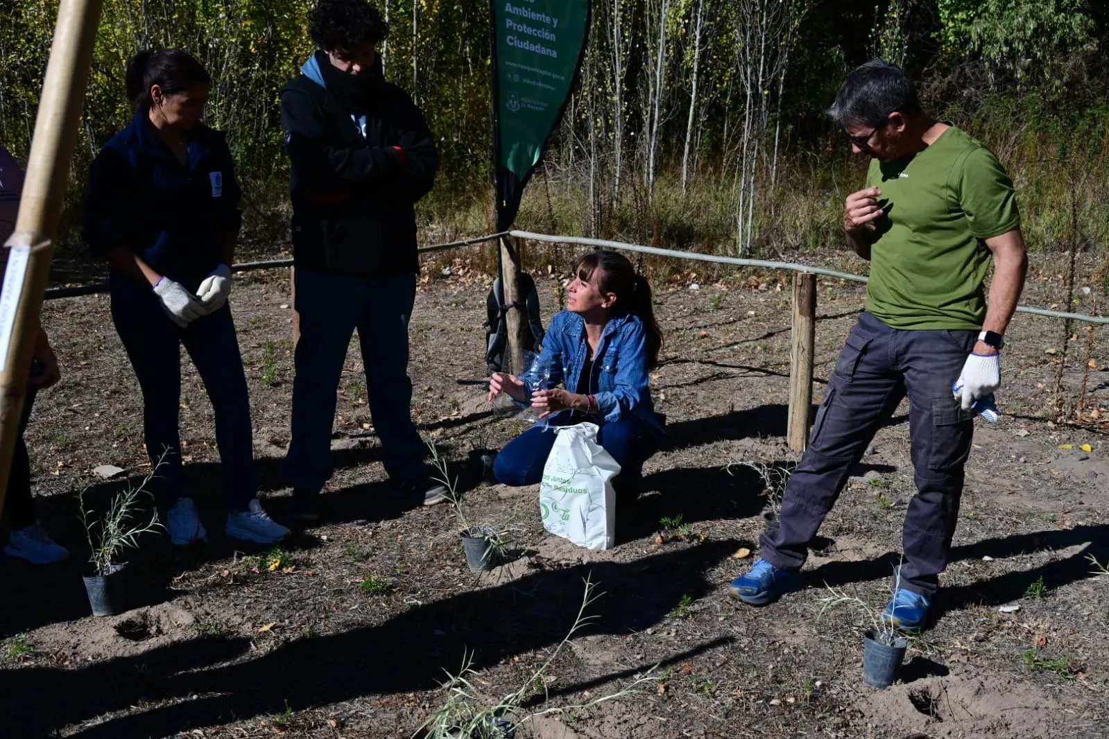 Iniciativa de Reforestación en el Parque Agreste: Un Compromiso con la Biodiversidad Nativa